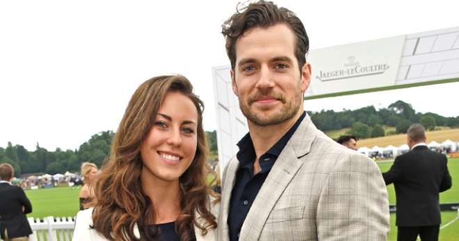 Henry Cavill com a namorada Lucy - Henry Cavill Brasil